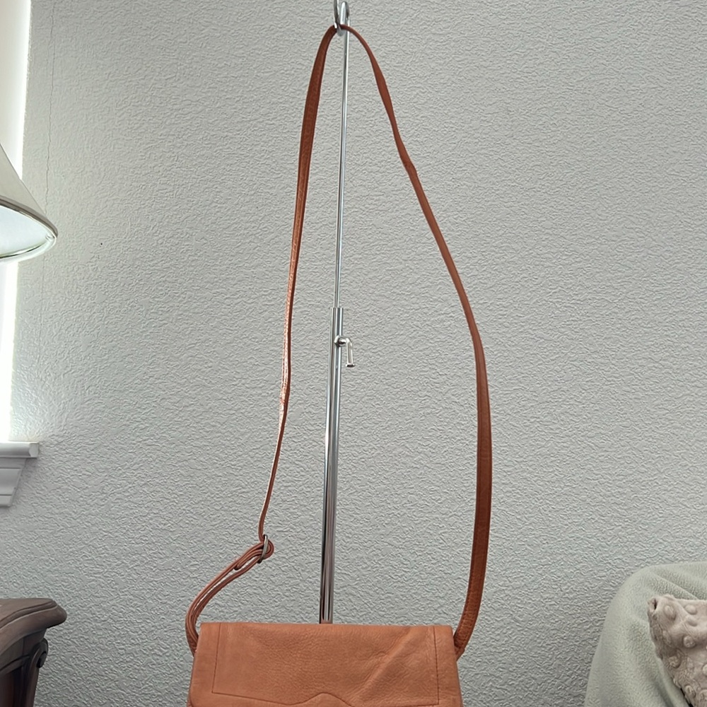 Anthropology Day & Mood peachy leather crossbody bag - Picture 2 of 5